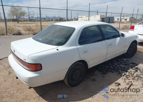 1993 Toyota Camry Le из США, поврежденный, VIN 4T1SK12E4PU259431